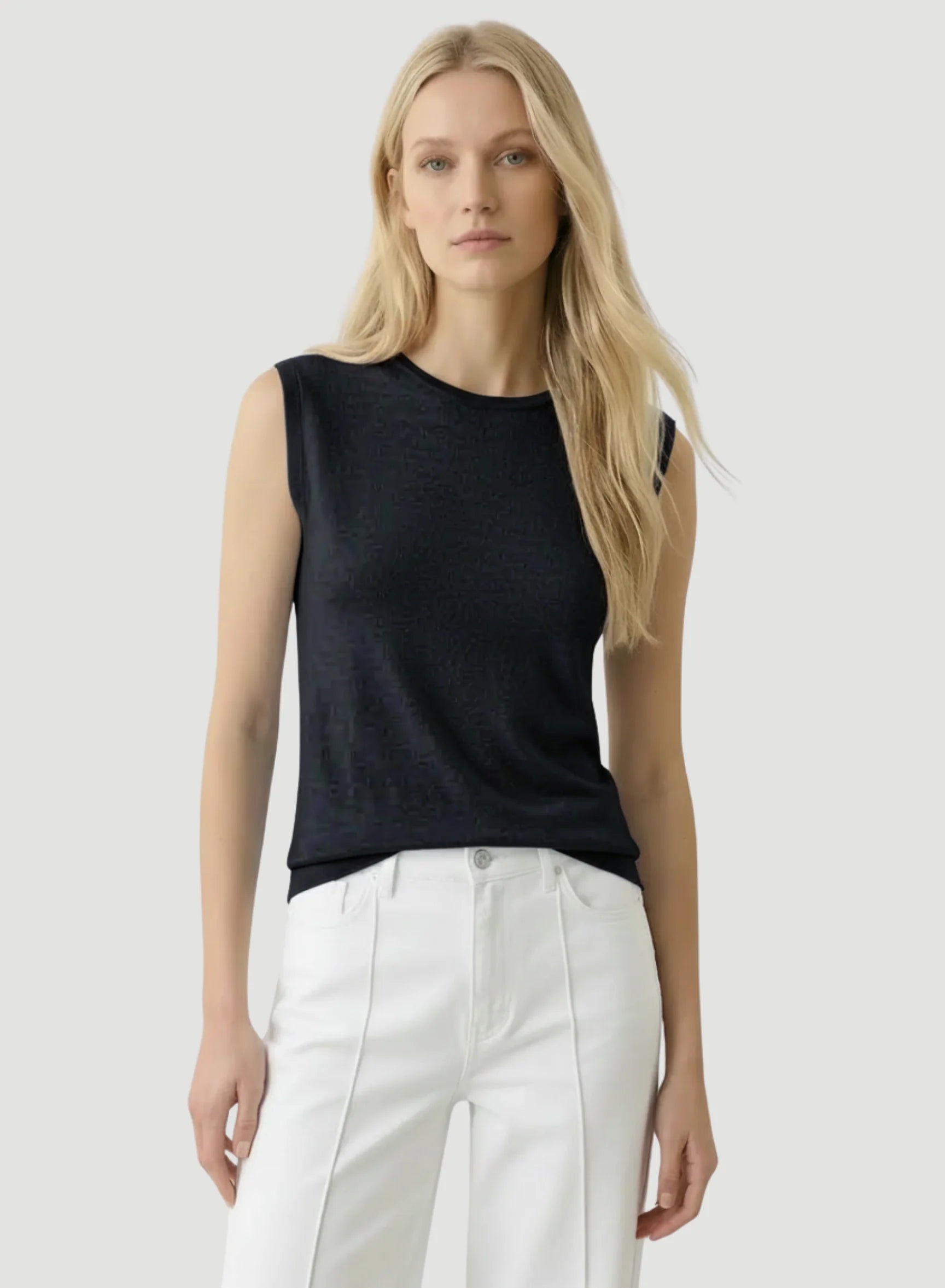 100% Machine Washable Cashmere Sleeveless Crewneck T-Shirt