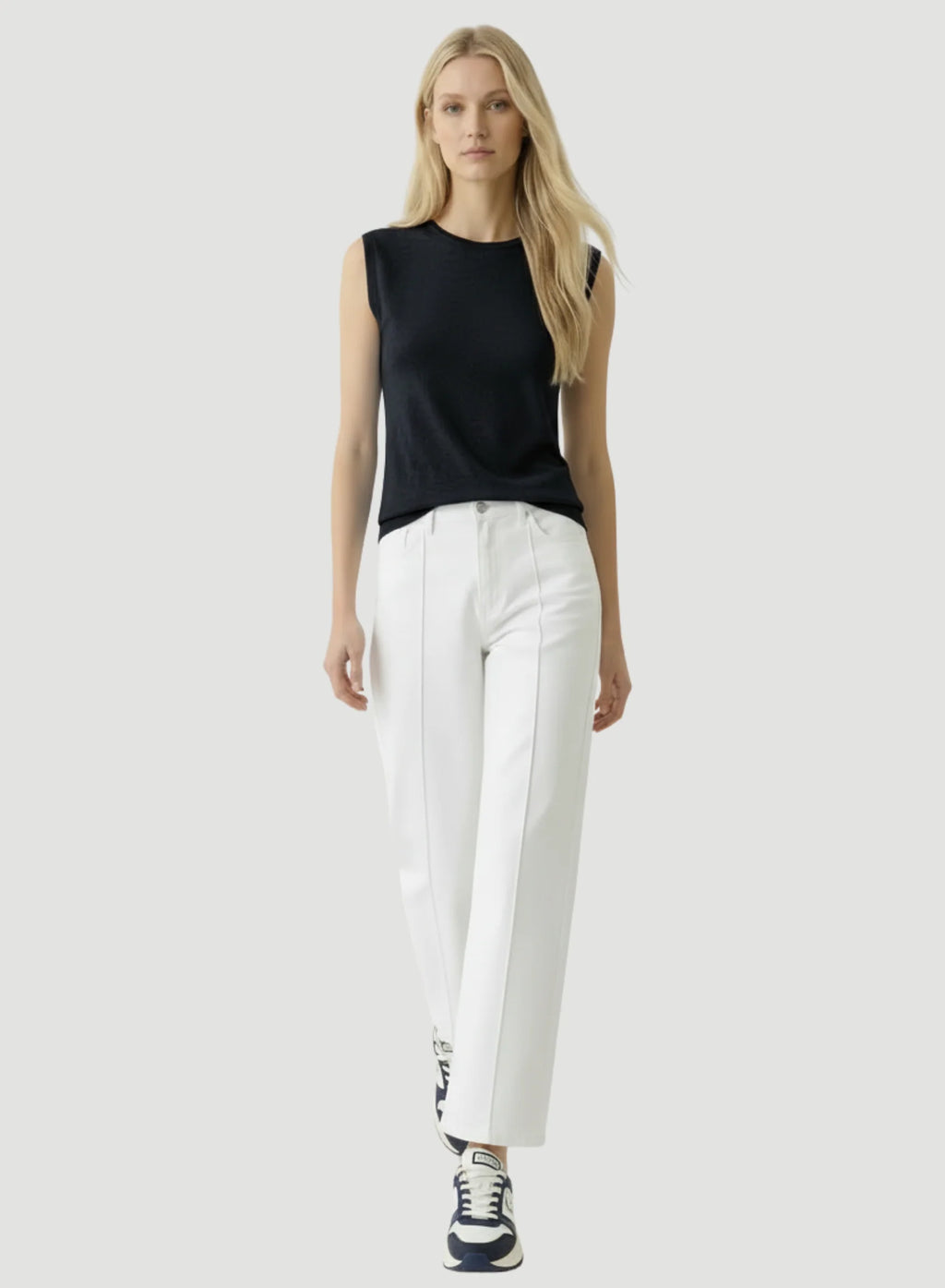 100% Machine Washable Cashmere Sleeveless Crewneck T-Shirt