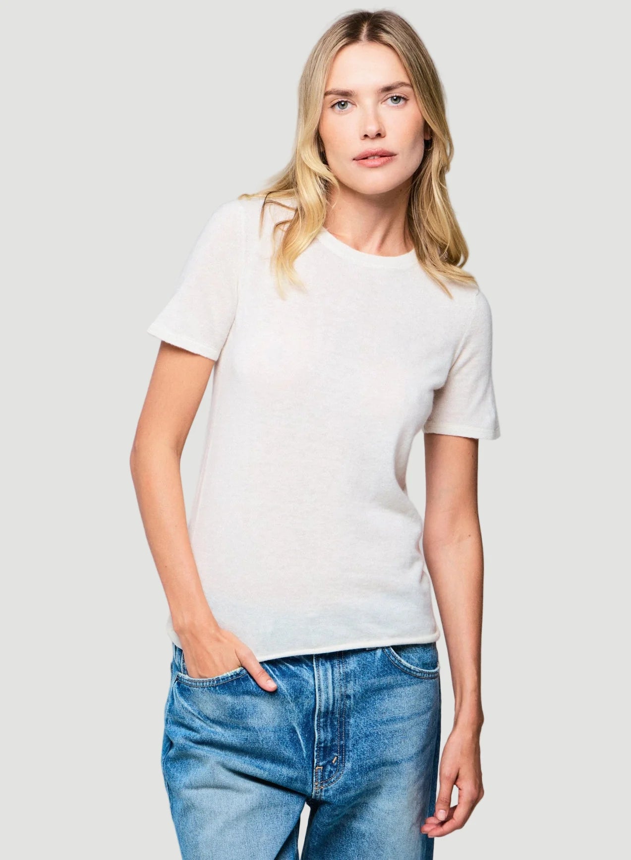 100% Machine Washable Cashmere Short Sleeve Crewneck T-Shirt