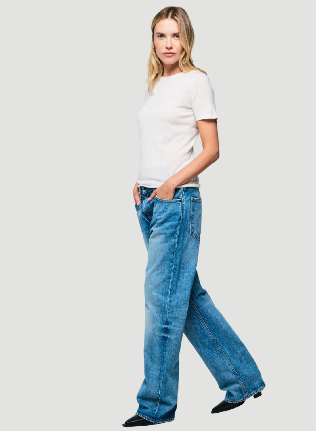 100% Machine Washable Cashmere Short Sleeve Crewneck T-Shirt