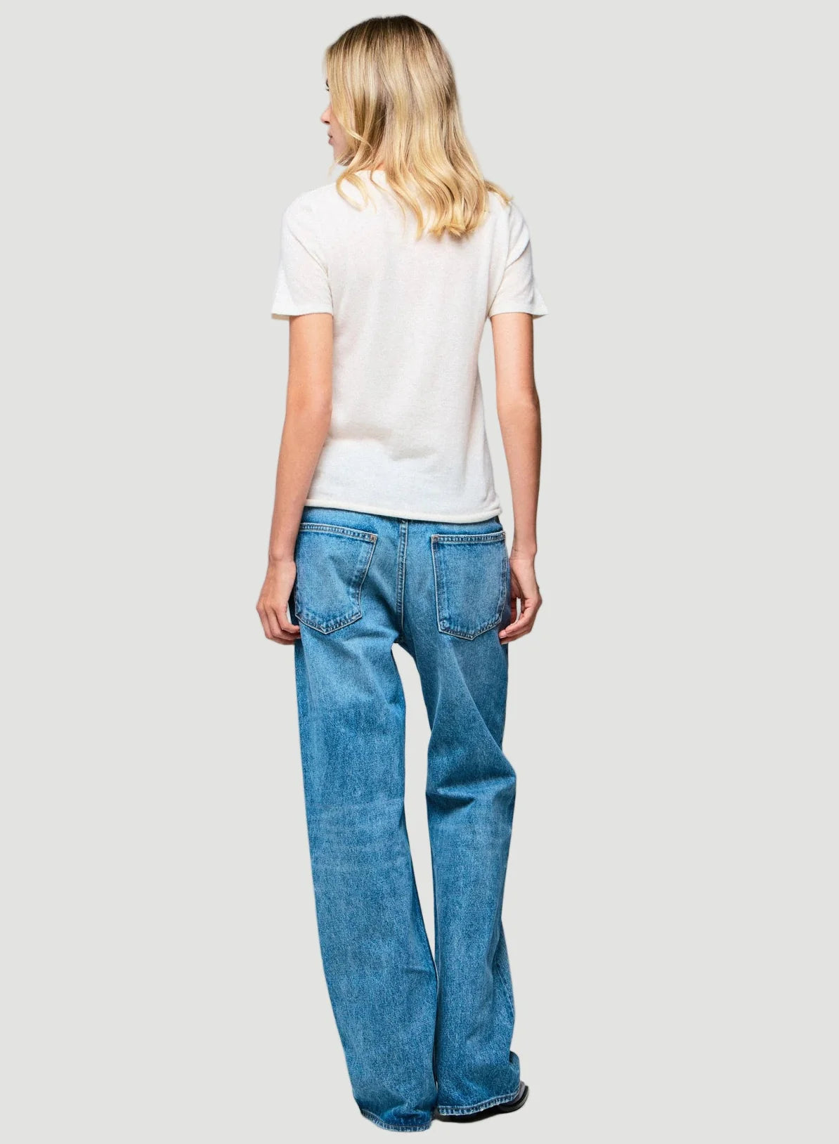 100% Machine Washable Cashmere Short Sleeve Crewneck T-Shirt