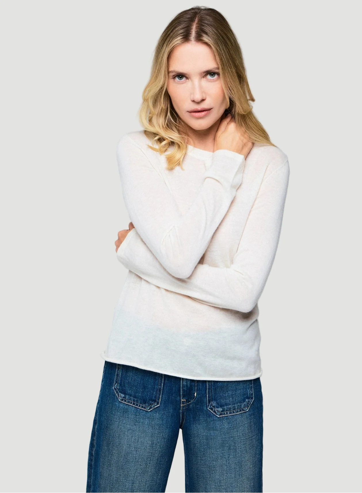 100% Machine Washable Cashmere Long Sleeve Crewneck T-Shirt