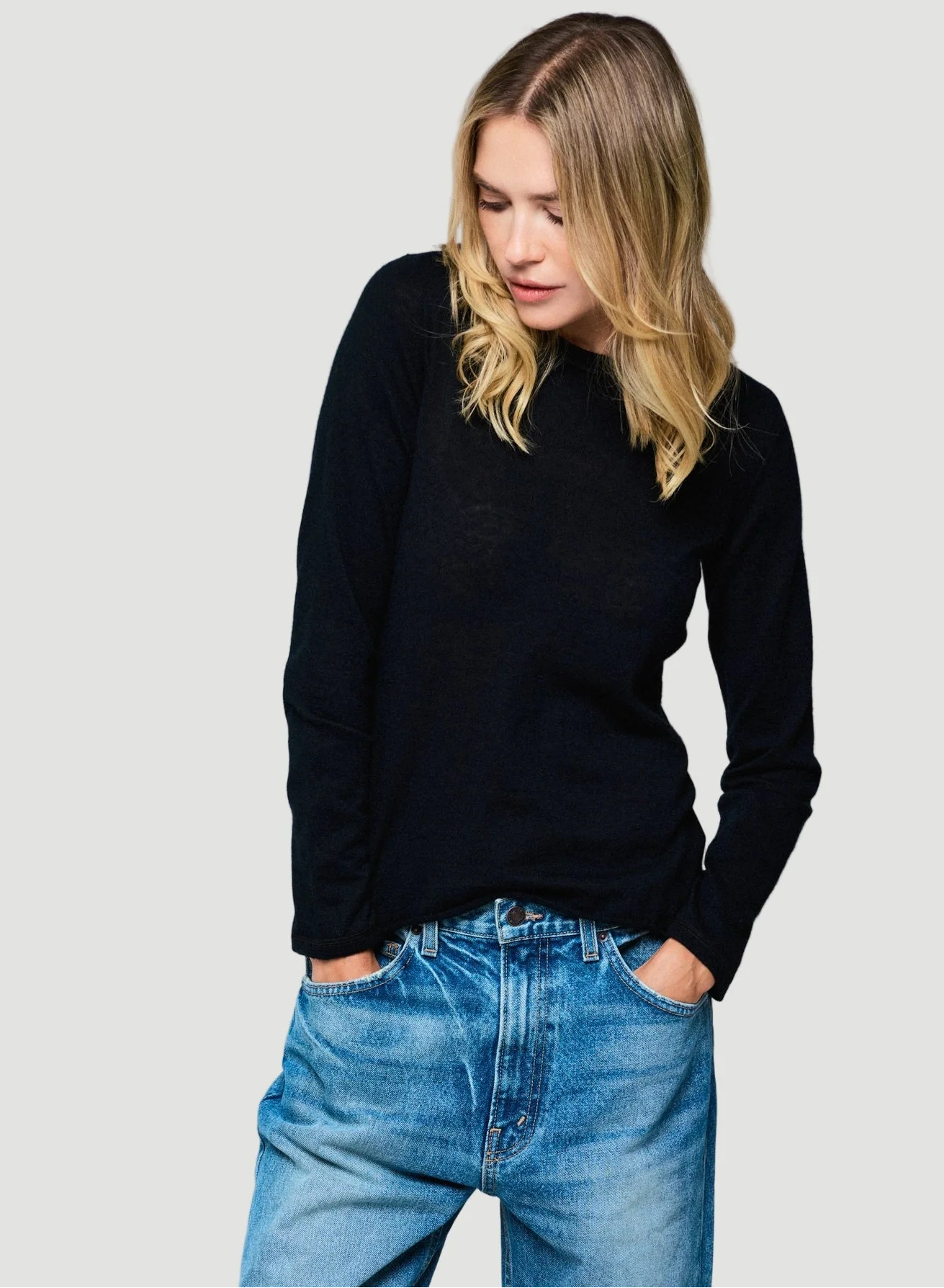 100% Machine Washable Cashmere Long Sleeve Crewneck T-Shirt