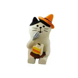 2025 Bread Baking Cake Series Creative Fashion Toy Cat Action Figures Car Interior Desktop Miniatures Resin Ornament Accessories
