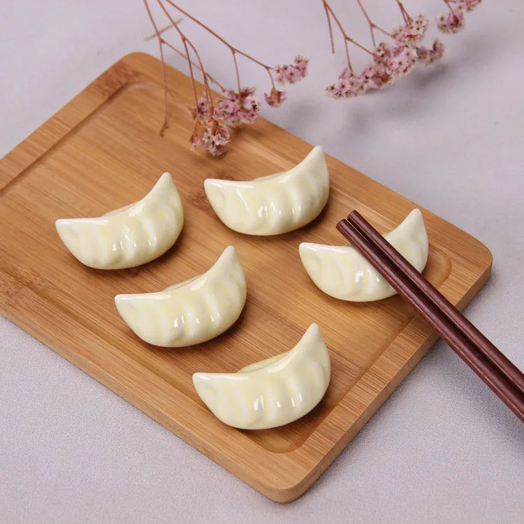 2-3PCS Cute Dumpling Shape Ceramic Chopsticks Holder Stand Chopstick Rack Pillow Japanese Style Kitchen Tableware Tools